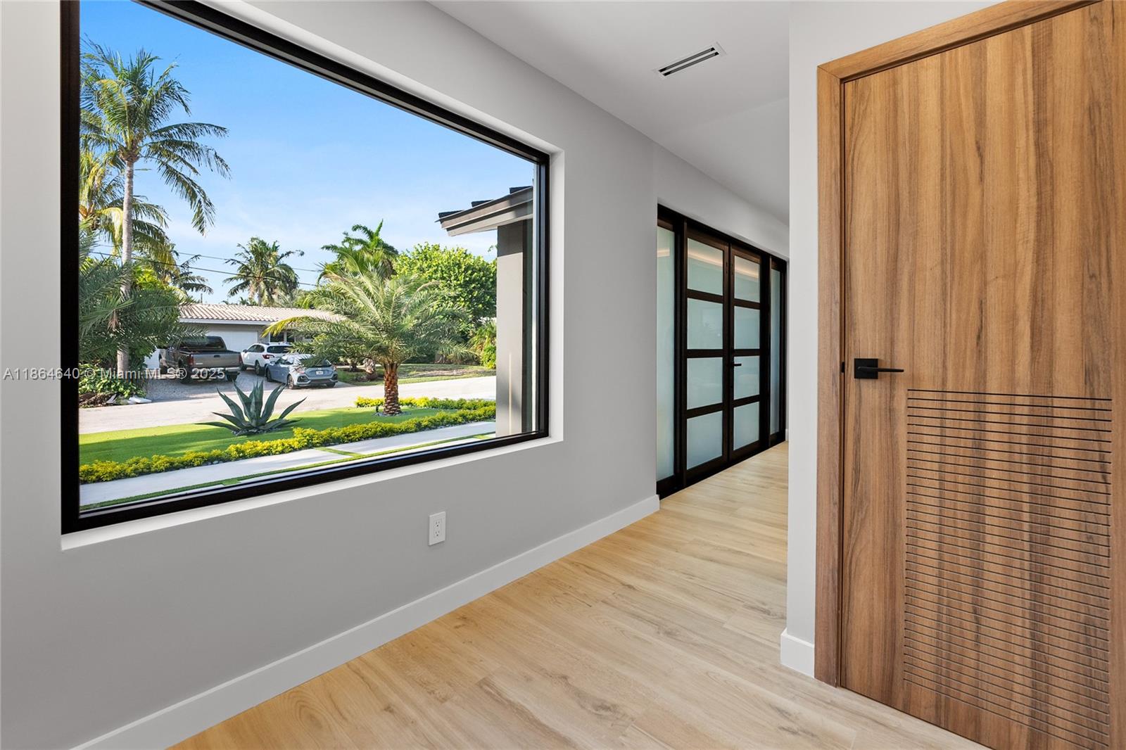 BERMUDA RIVIERA - Residential
