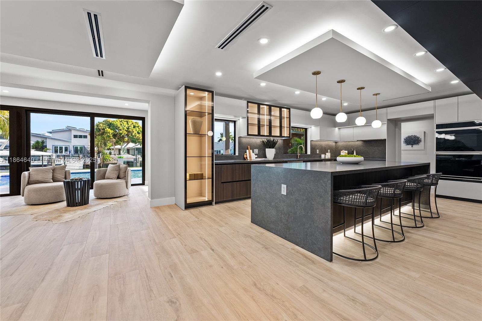 BERMUDA RIVIERA - Residential