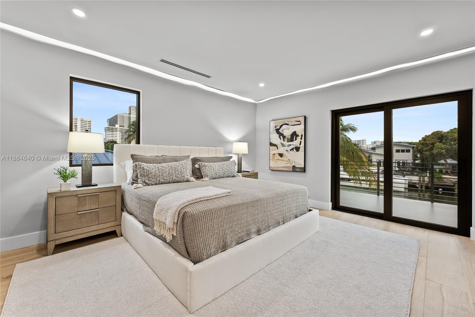 BERMUDA RIVIERA - Residential