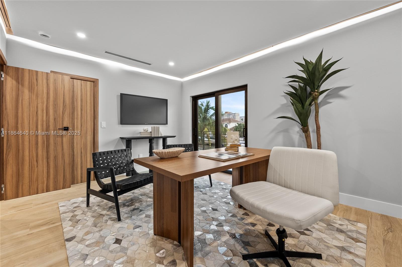 BERMUDA RIVIERA - Residential