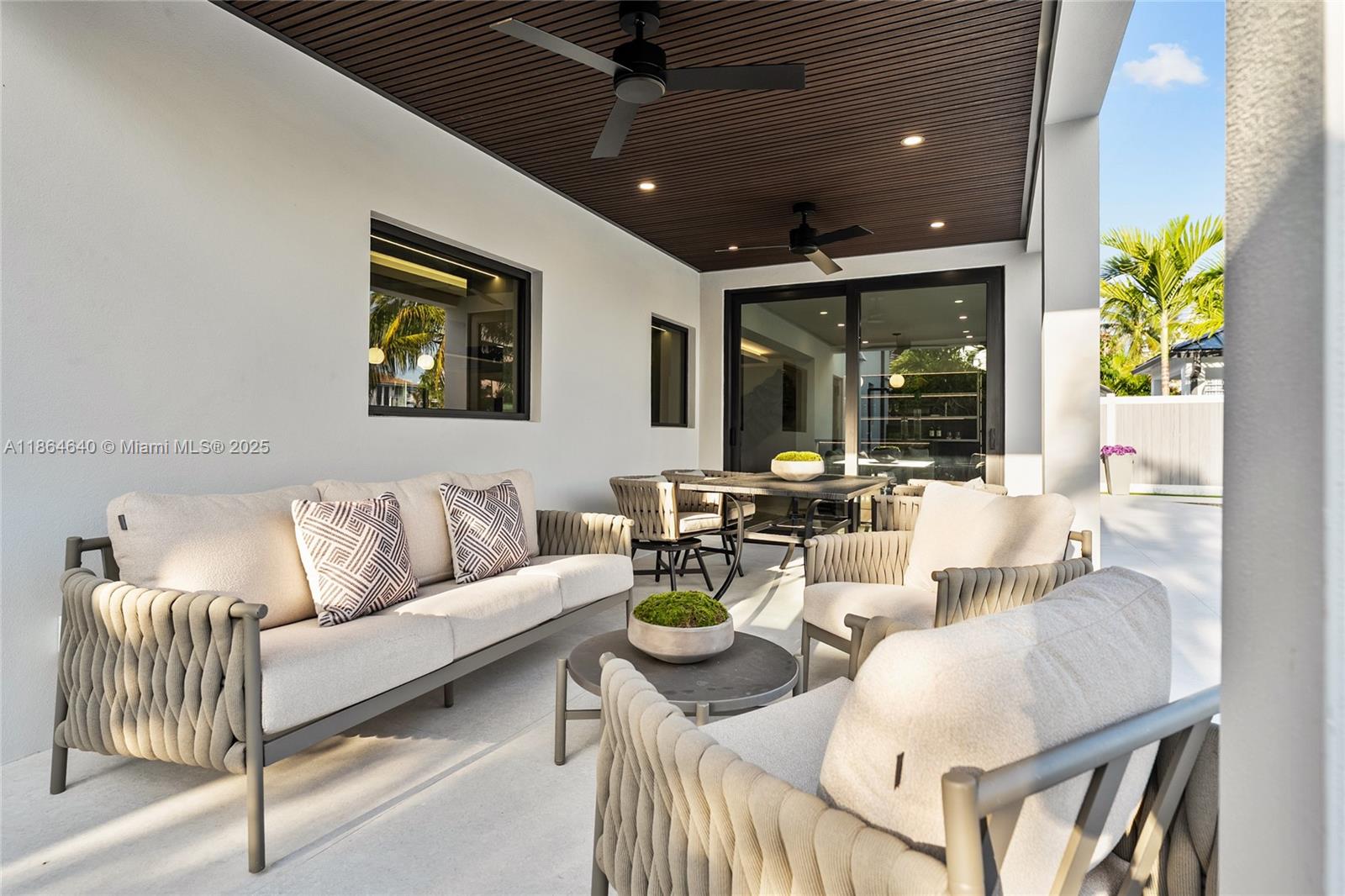 BERMUDA RIVIERA - Residential
