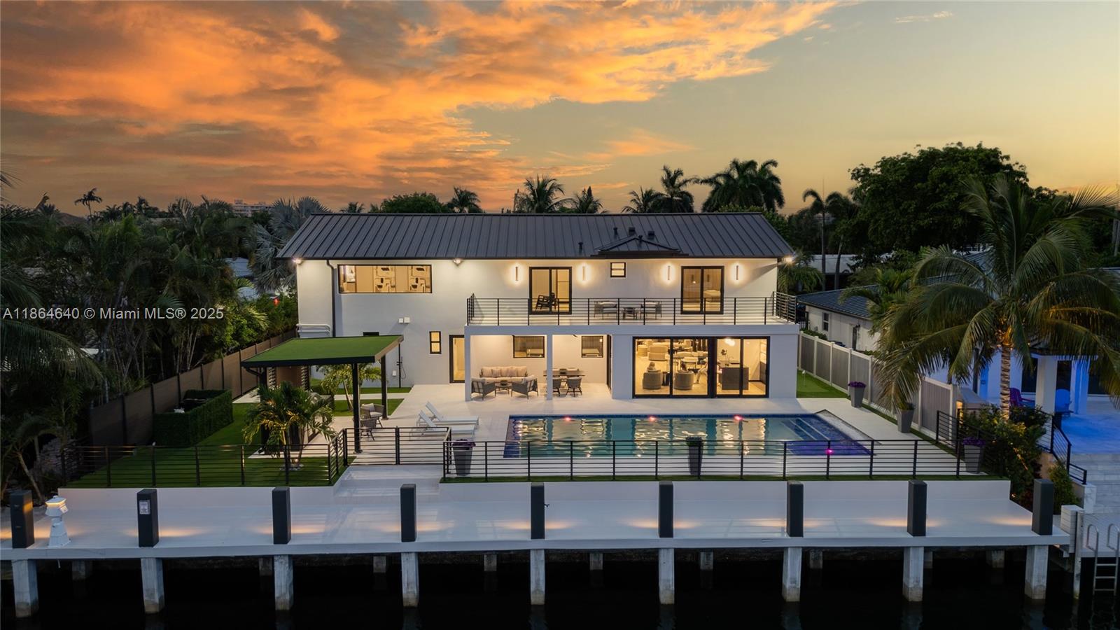 BERMUDA RIVIERA - Residential