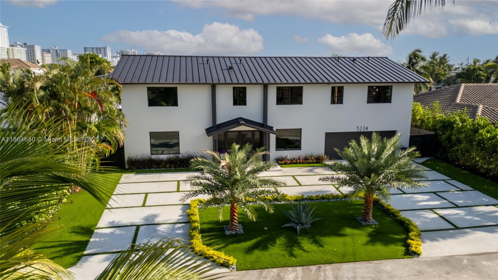 3224 NE 42nd Ct