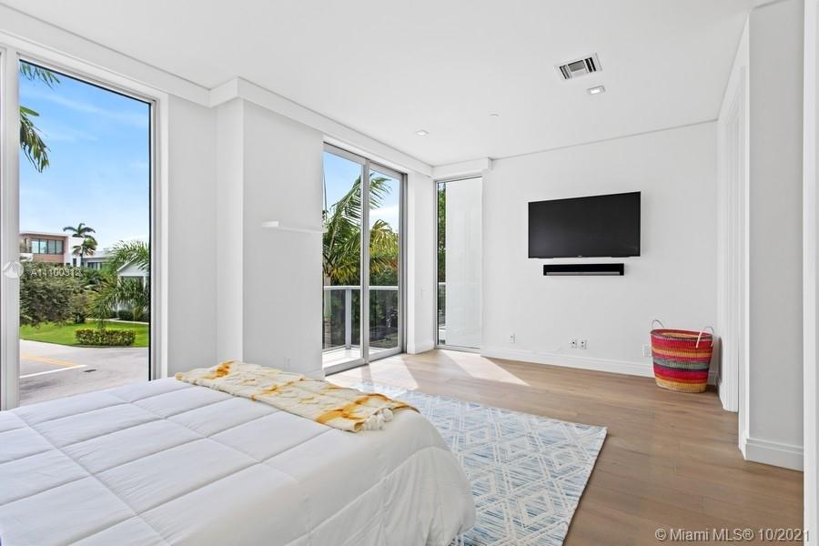 SEAGATE YACHT CLUB - Residential