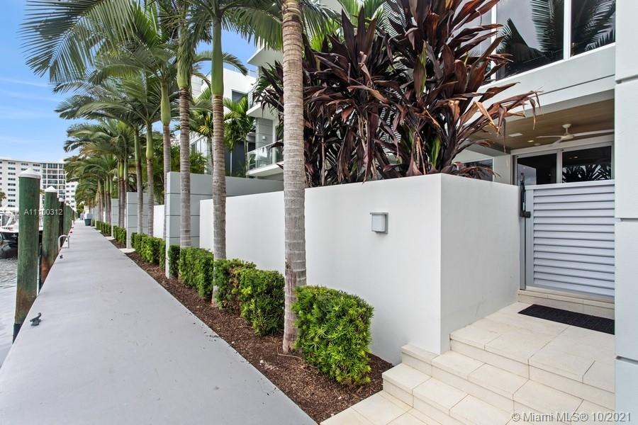 SEAGATE YACHT CLUB - Residential