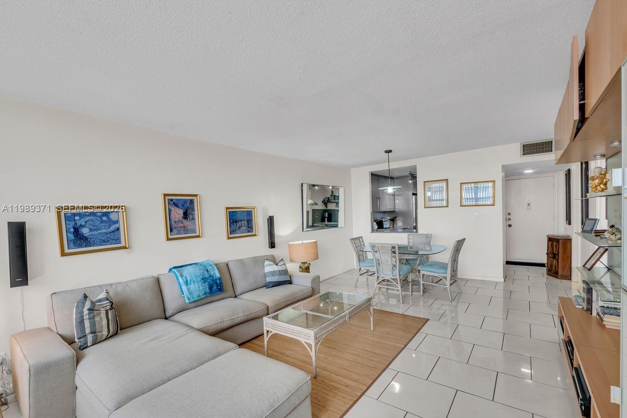 IMPERIAL TOWERS CONDO - Residential