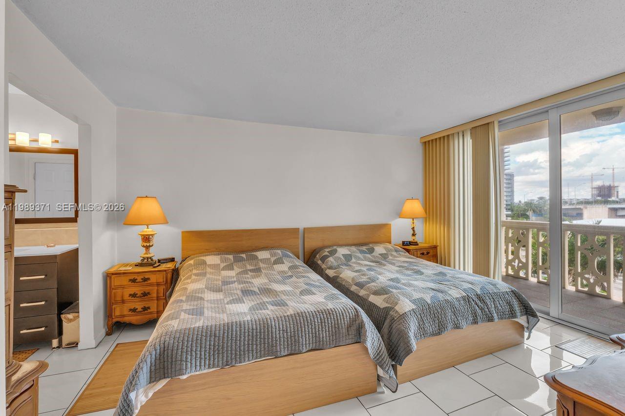 IMPERIAL TOWERS CONDO - Residential