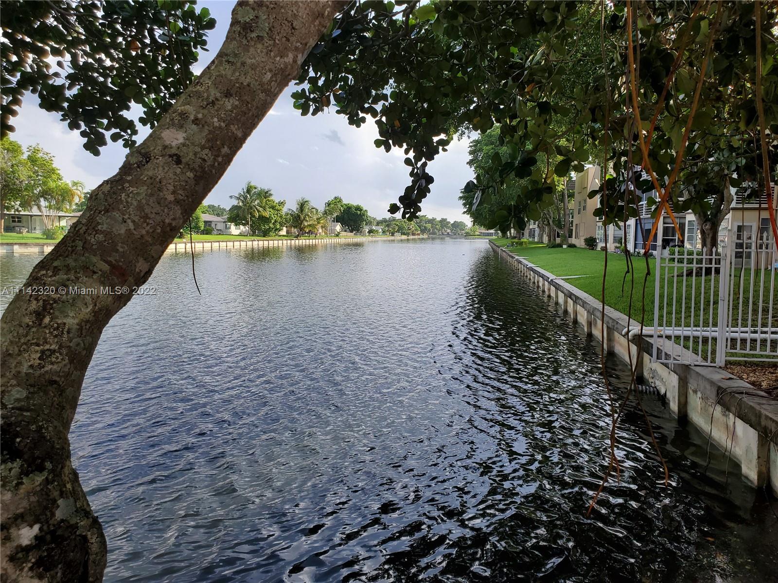 LIME BAY 6 CONDO - Residential