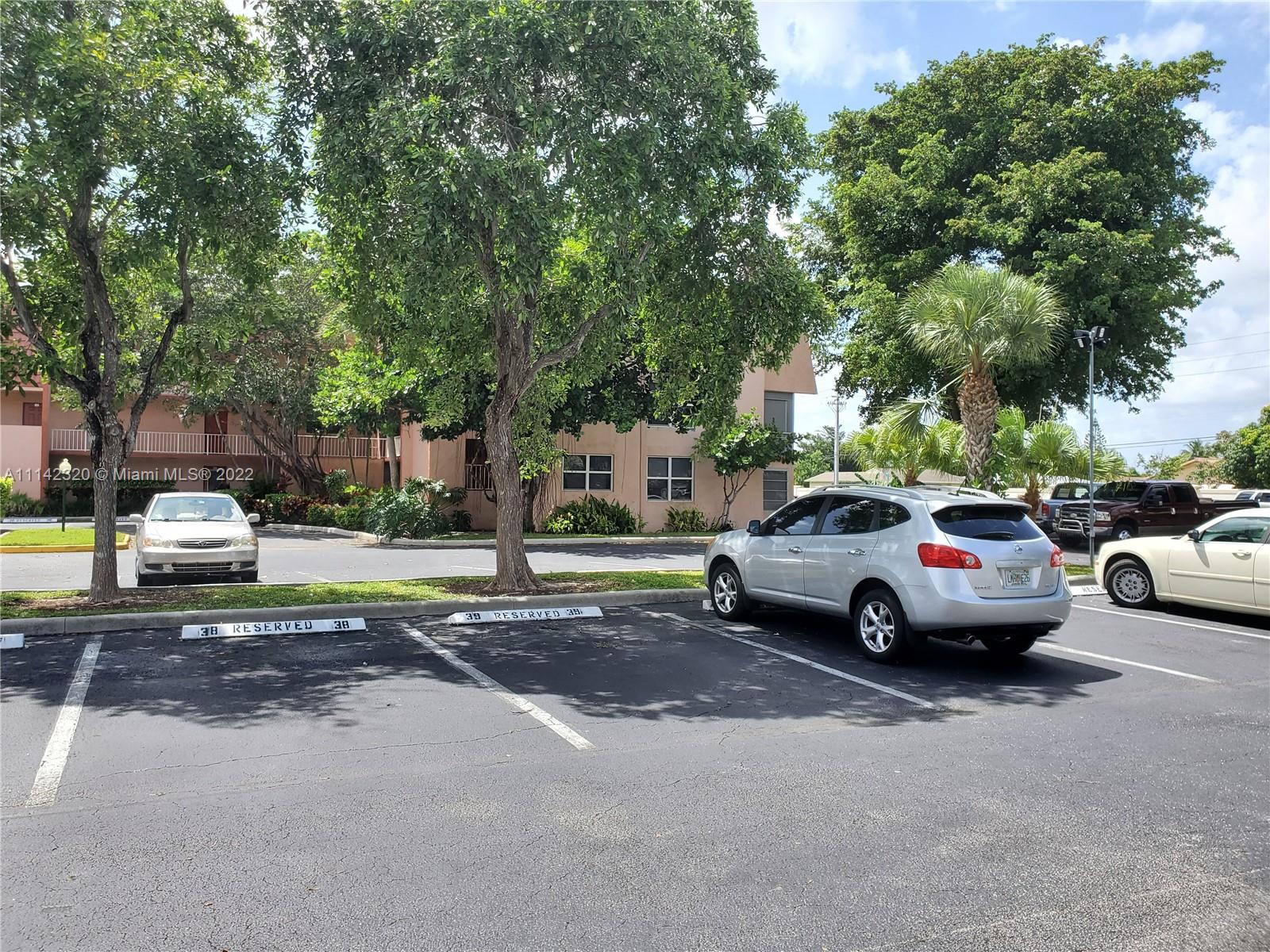 LIME BAY 6 CONDO - Residential