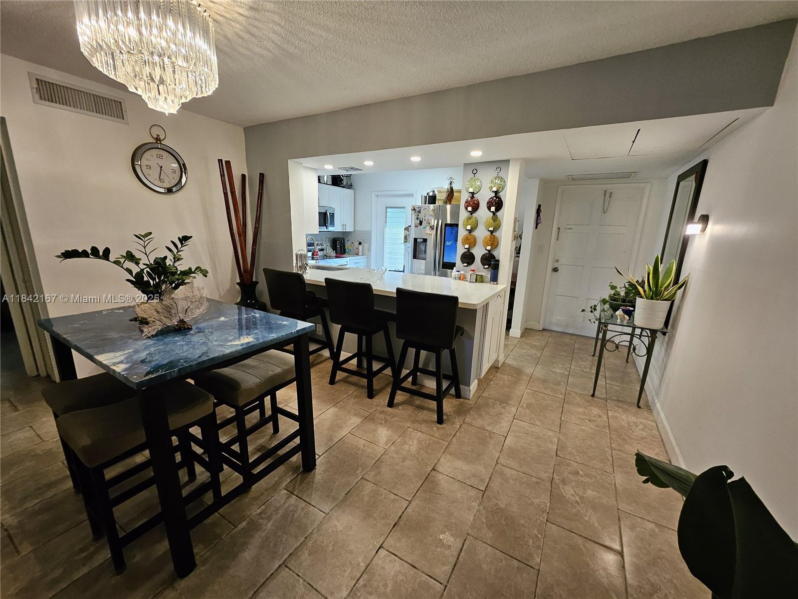 3250 N Palm Aire Dr 103