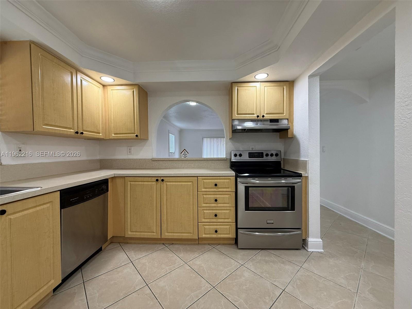 COURTYARDS AT KENDALL CON - Residential