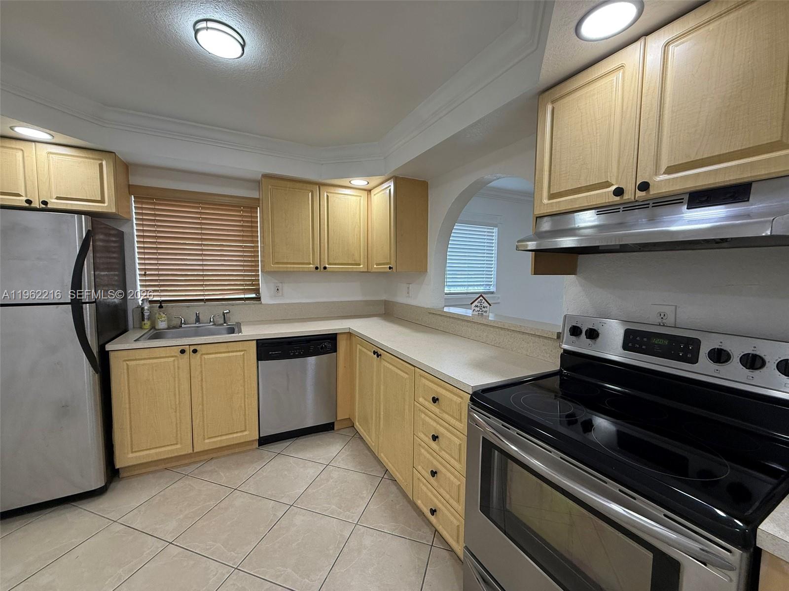 COURTYARDS AT KENDALL CON - Residential