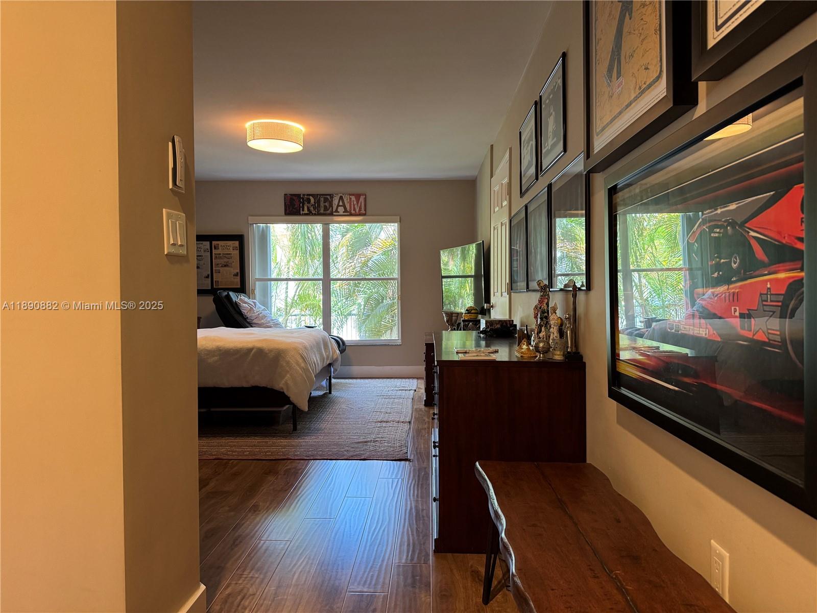 SPINNAKER BAY - Residential