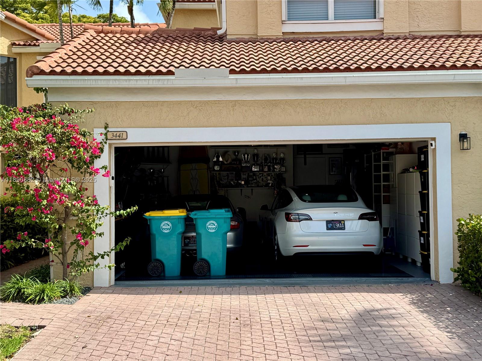 SPINNAKER BAY - Residential