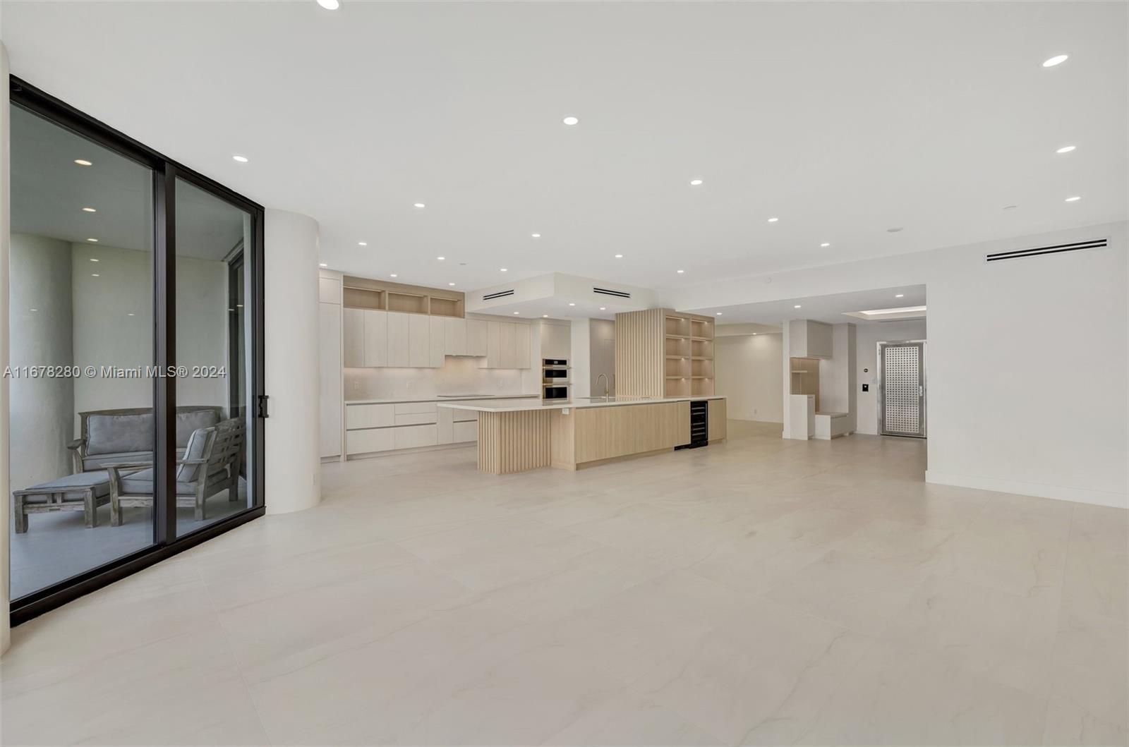3000 Island Blvd TH-5