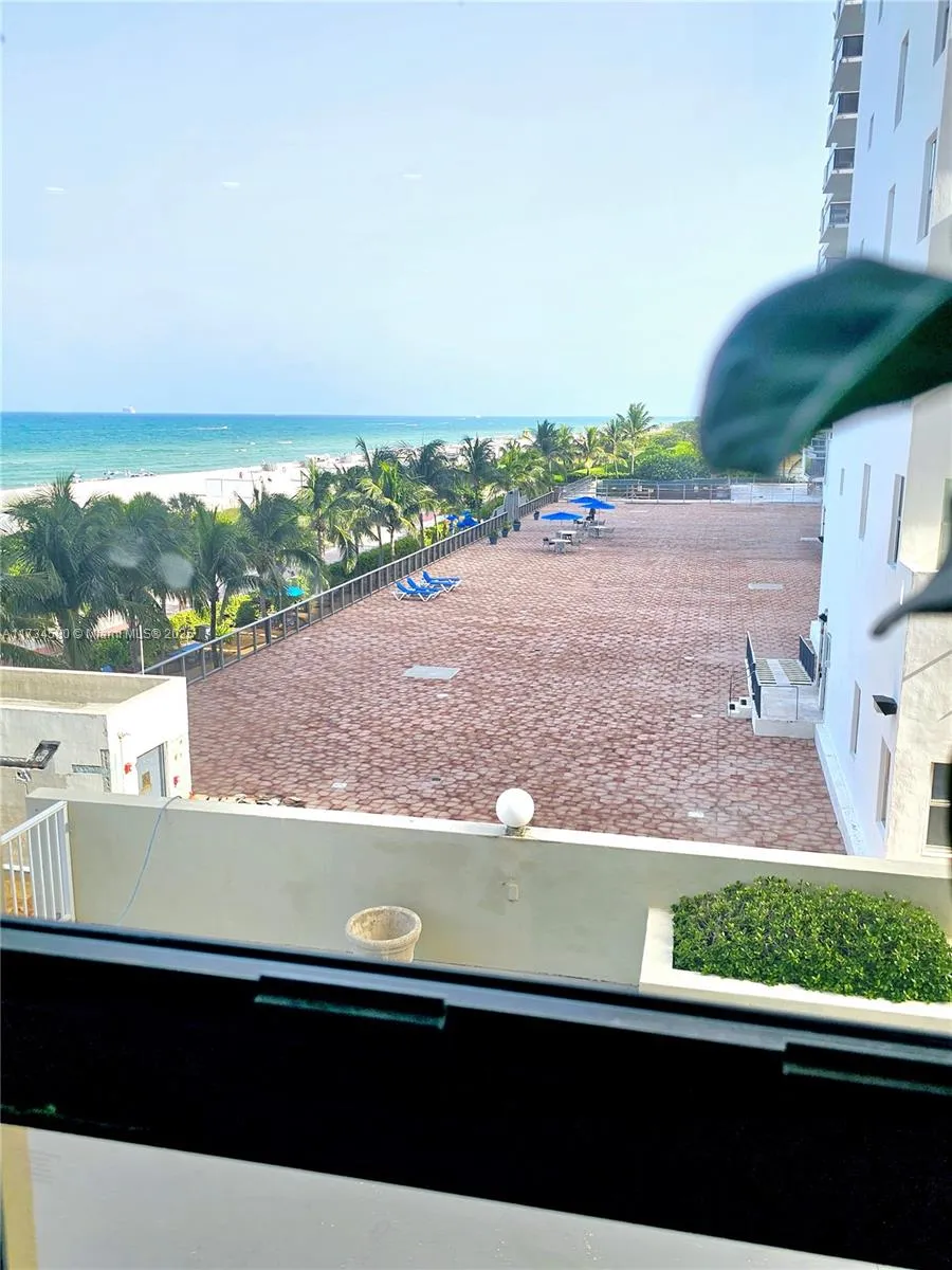 Miami Beach, Florida 33140, United States, 2 Bedrooms Bedrooms, ,2 BathroomsBathrooms,Residential,Active,11683