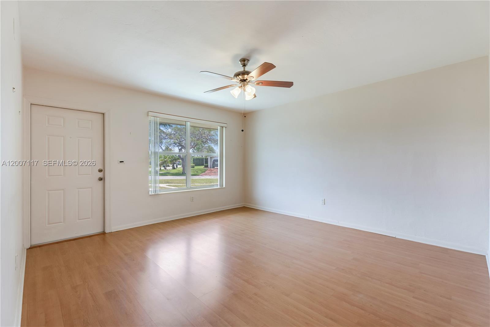 PINE TREE MANOR SEC 3 - Residential