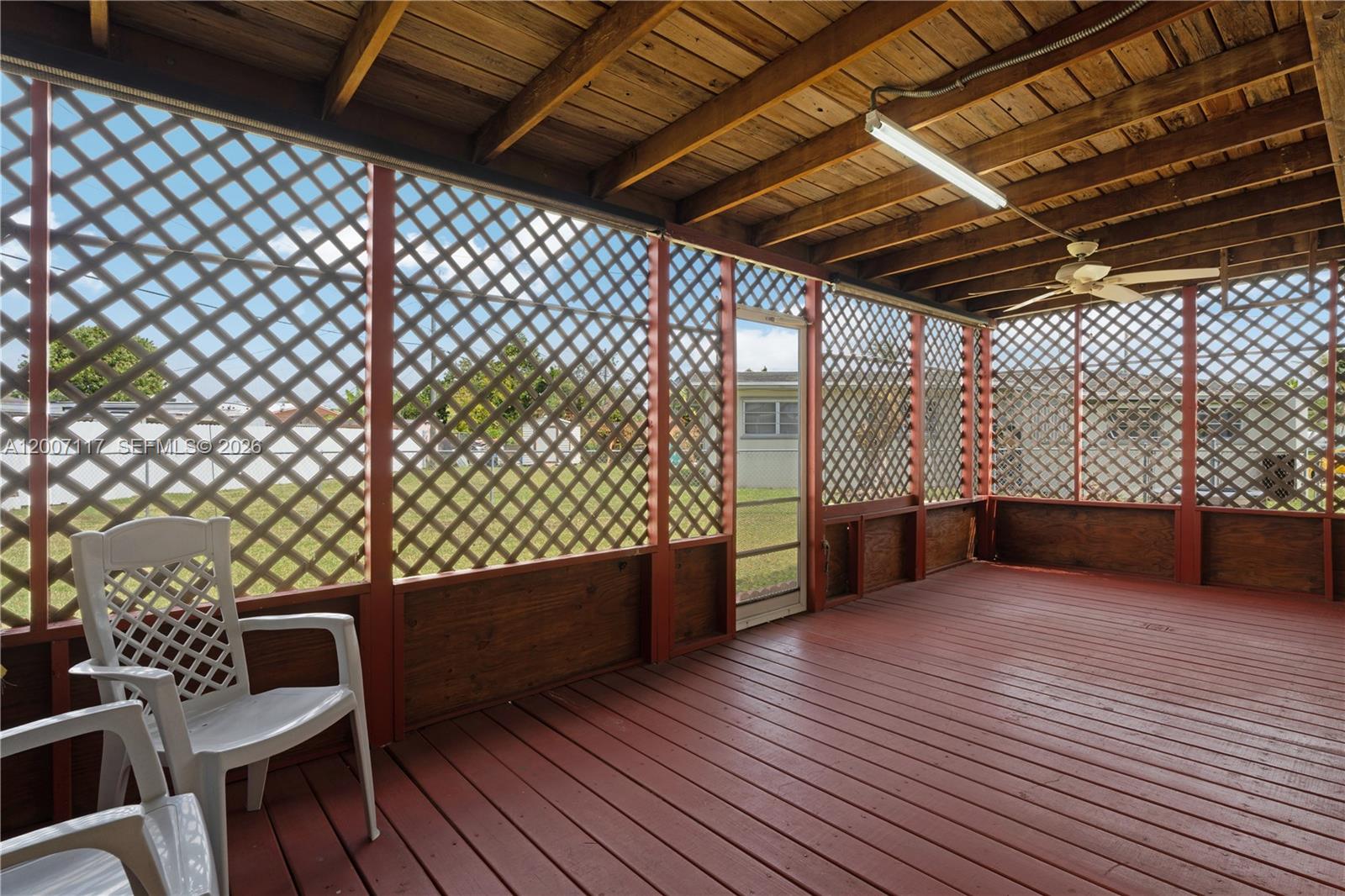 PINE TREE MANOR SEC 3 - Residential