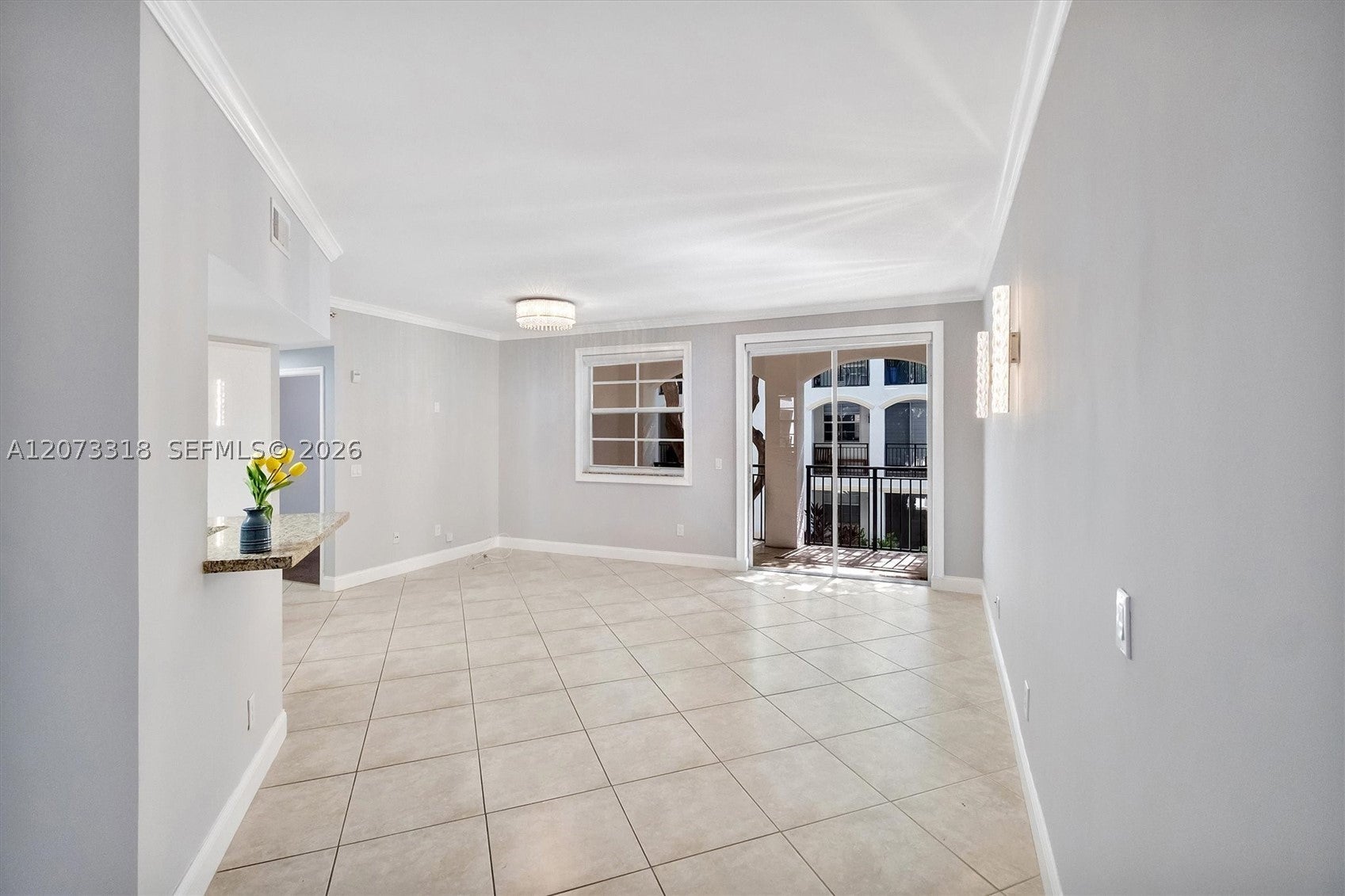 3215 NE 184th St 14208