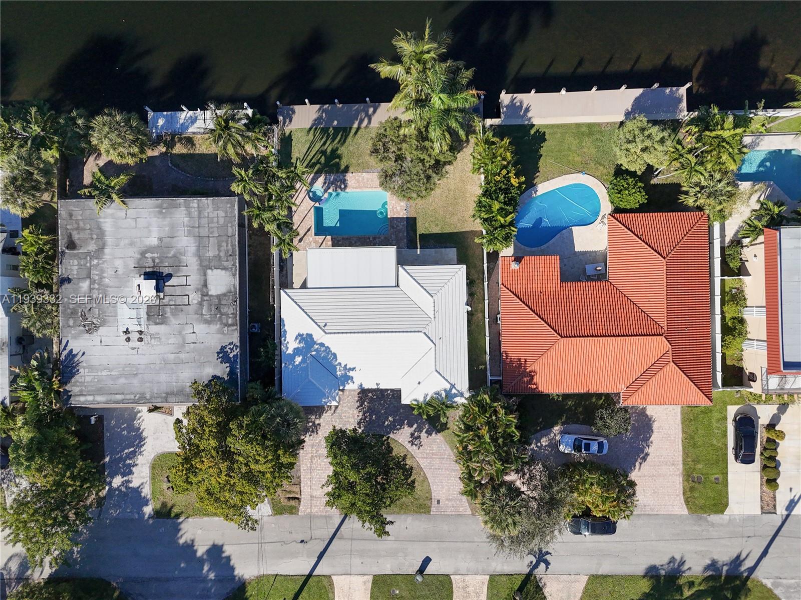 LAUDER GATE ISLES - Residential Lease