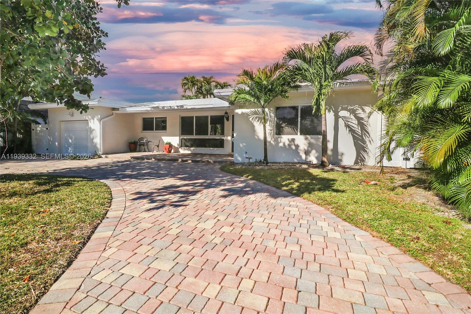 LAUDER GATE ISLES - Residential Lease