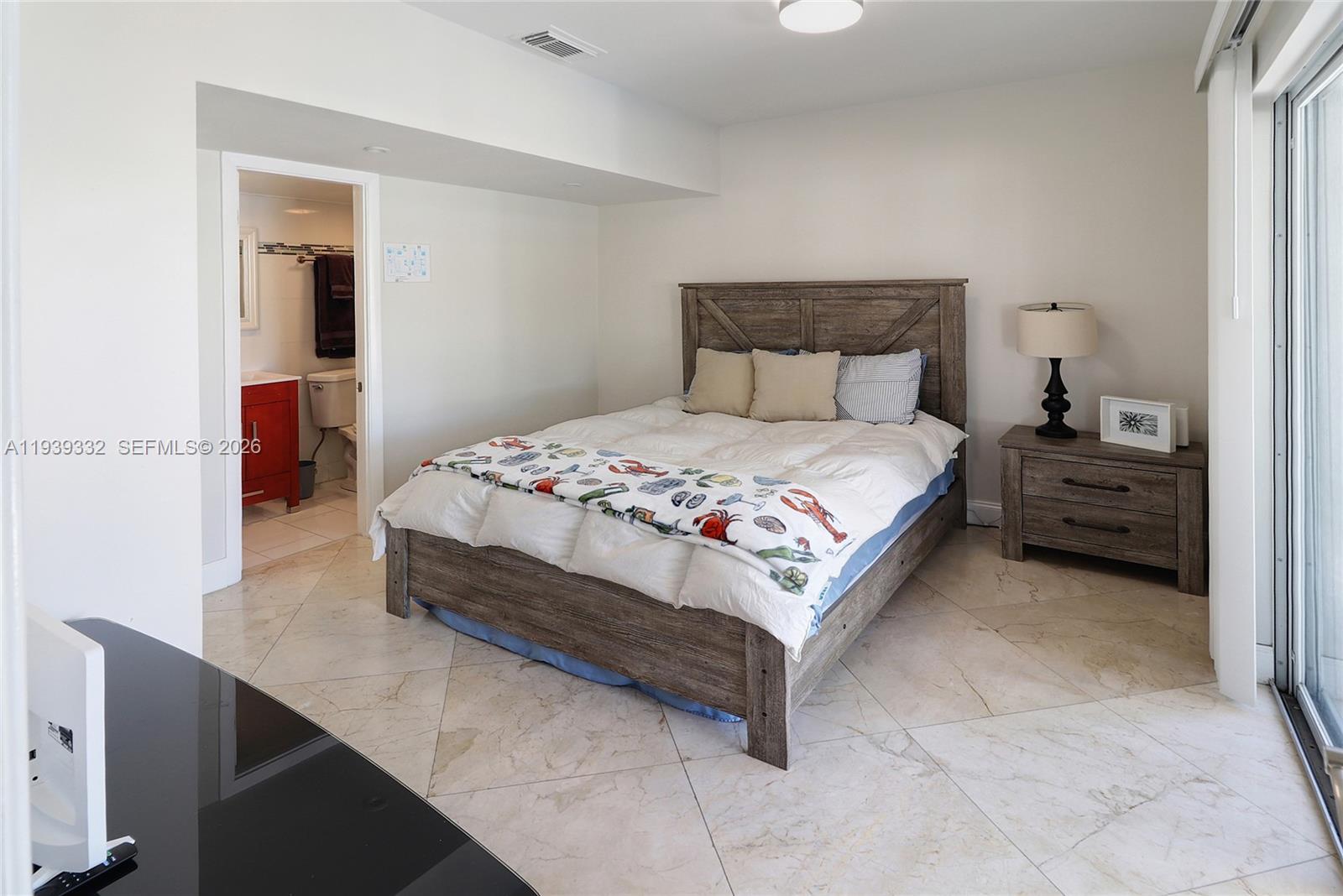 LAUDER GATE ISLES - Residential Lease