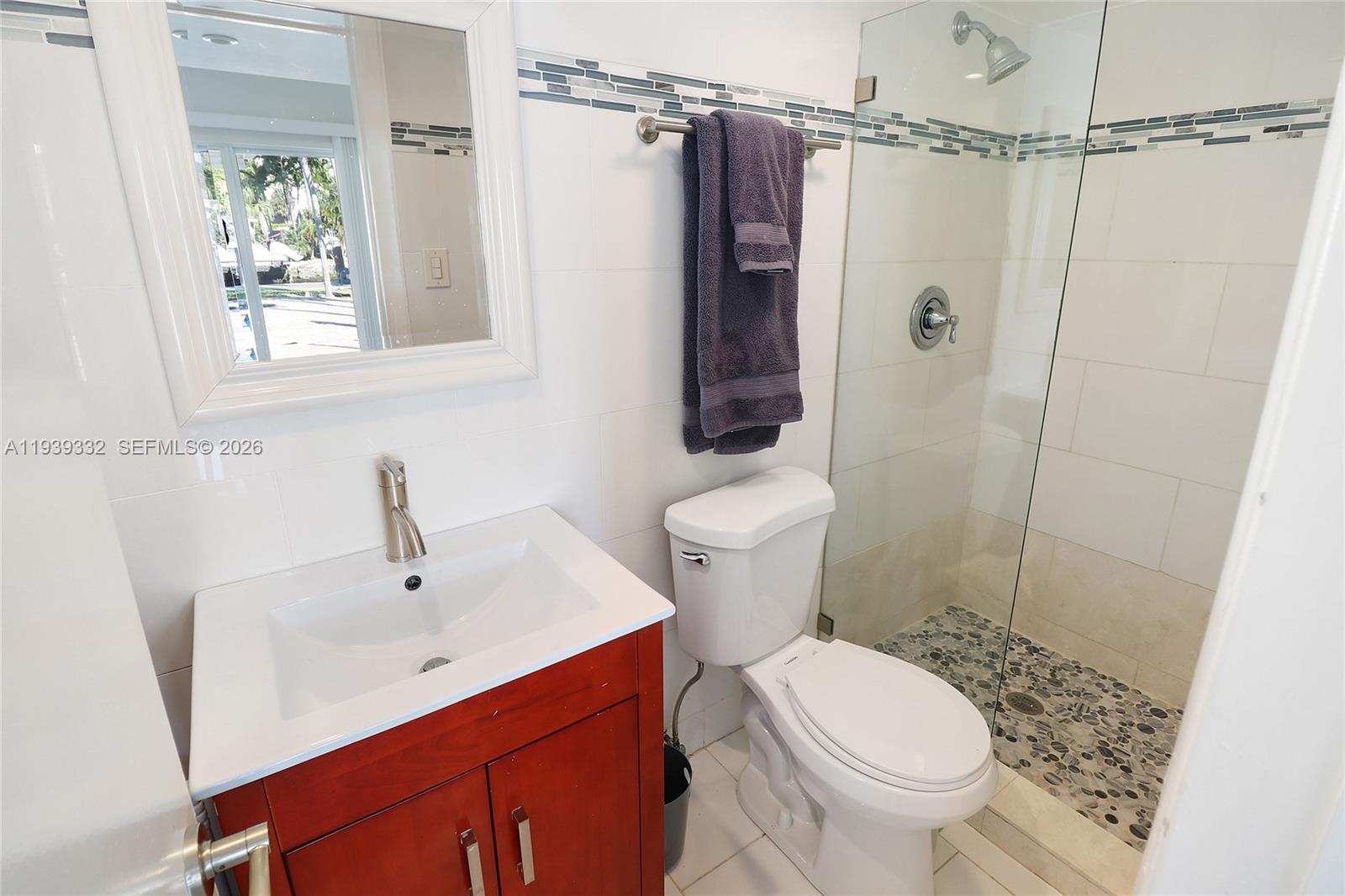 LAUDER GATE ISLES - Residential Lease