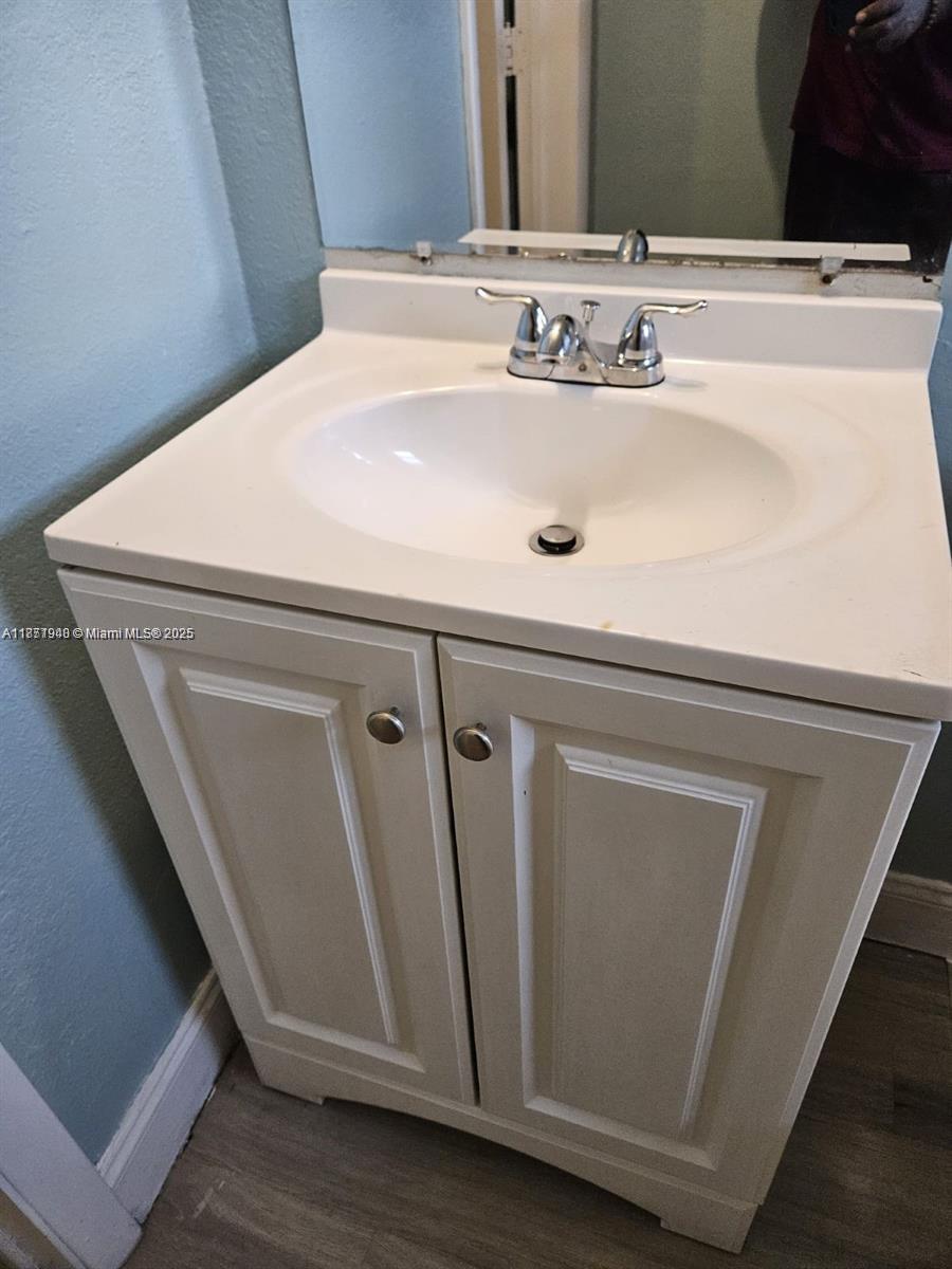 WASHINGTON PARK THIRD ADD - Residential Lease