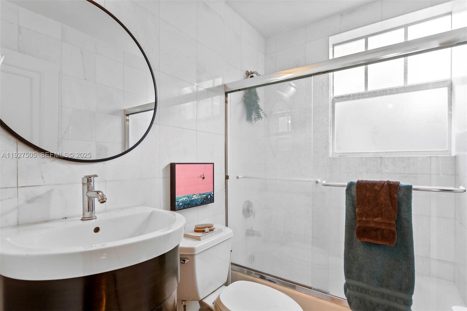 929 CONDO - Residential