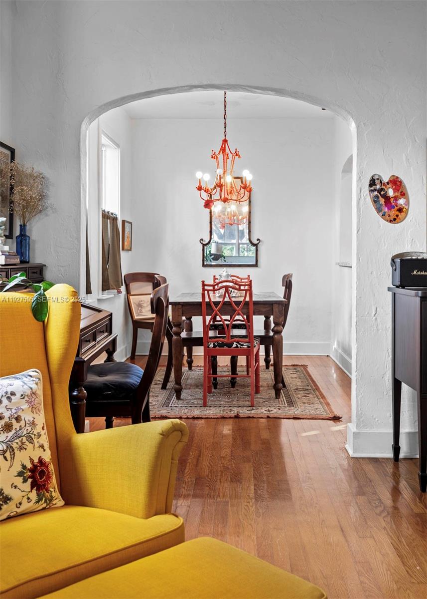 929 CONDO - Residential