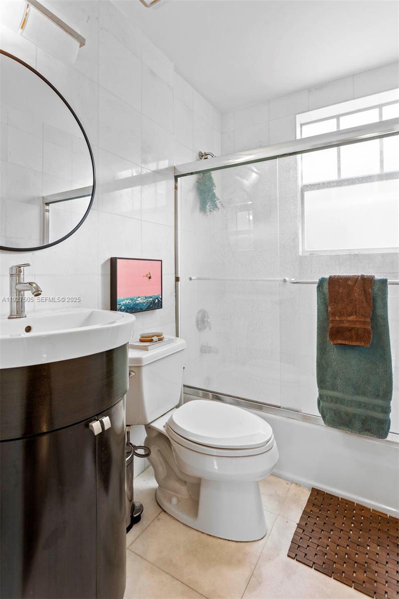 929 CONDO - Residential