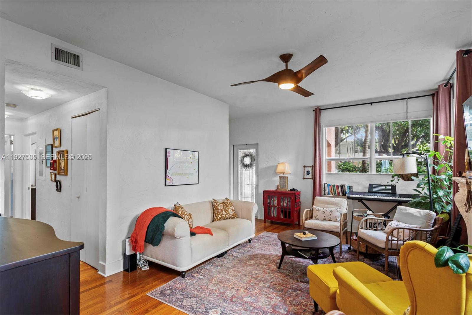 929 CONDO - Residential