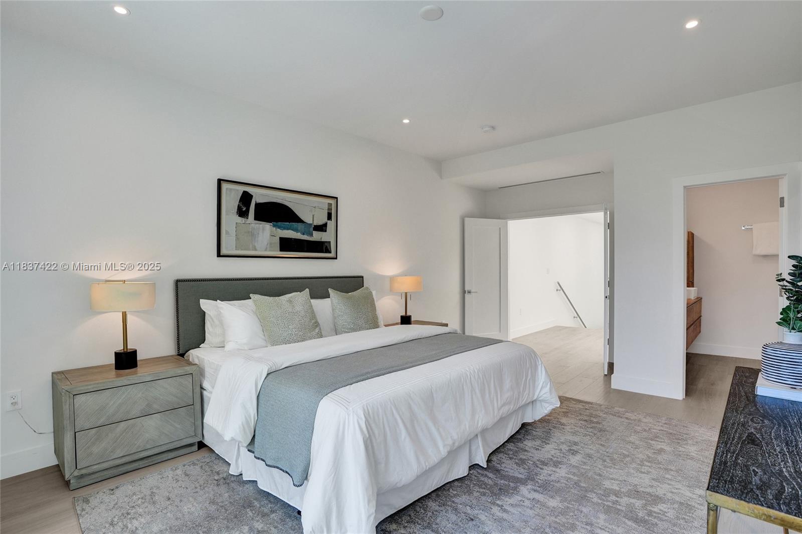 EAST SHENANDOAH - Residential Lease