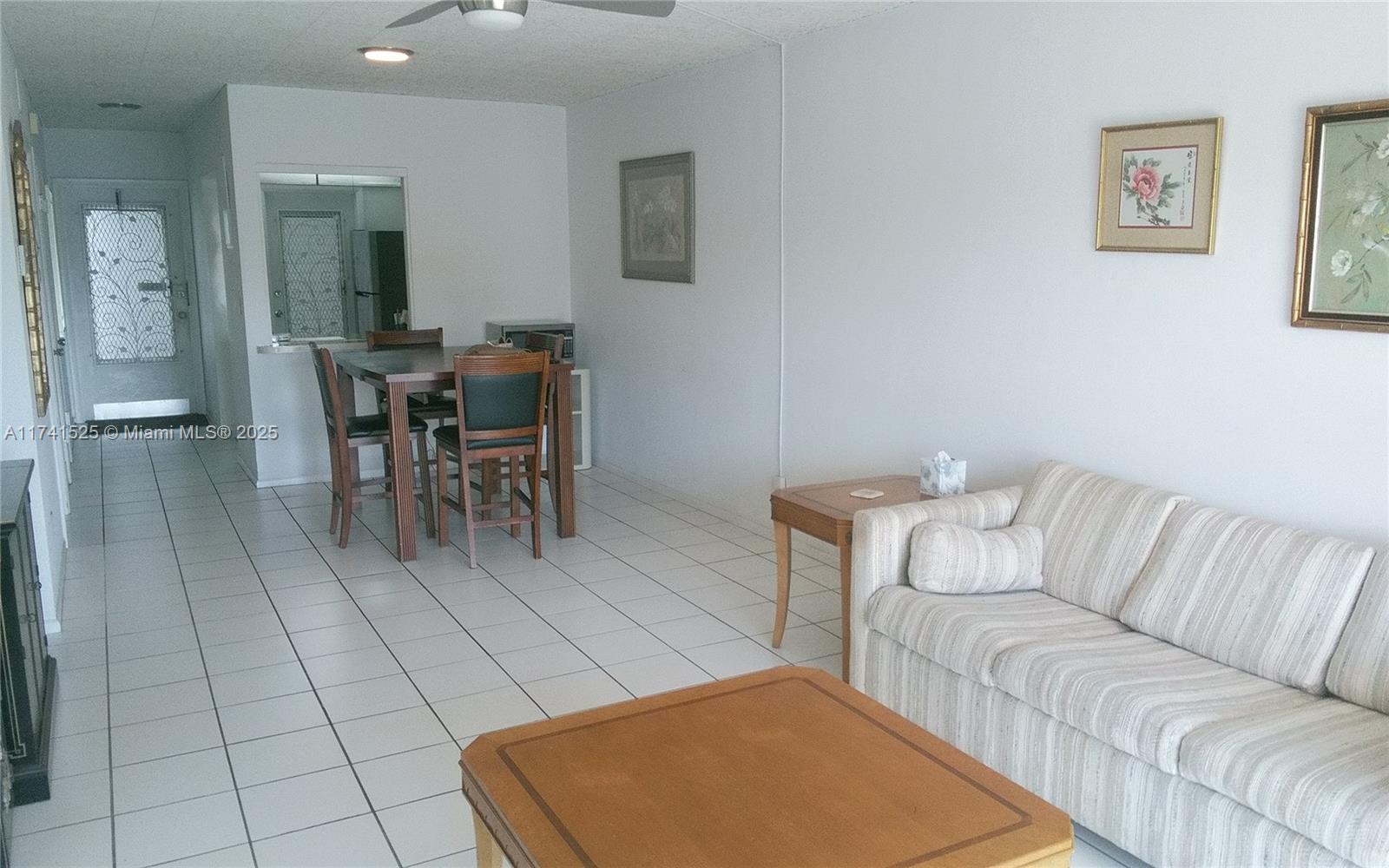 ISLE OF PARADISE CO-OP E - Residential
