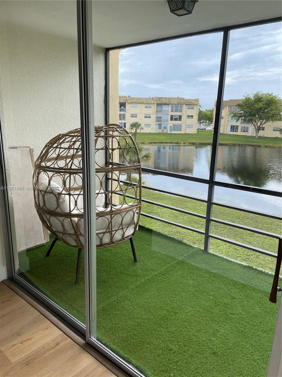 SUNRISE LAKES 44 CONDO - Residential Lease