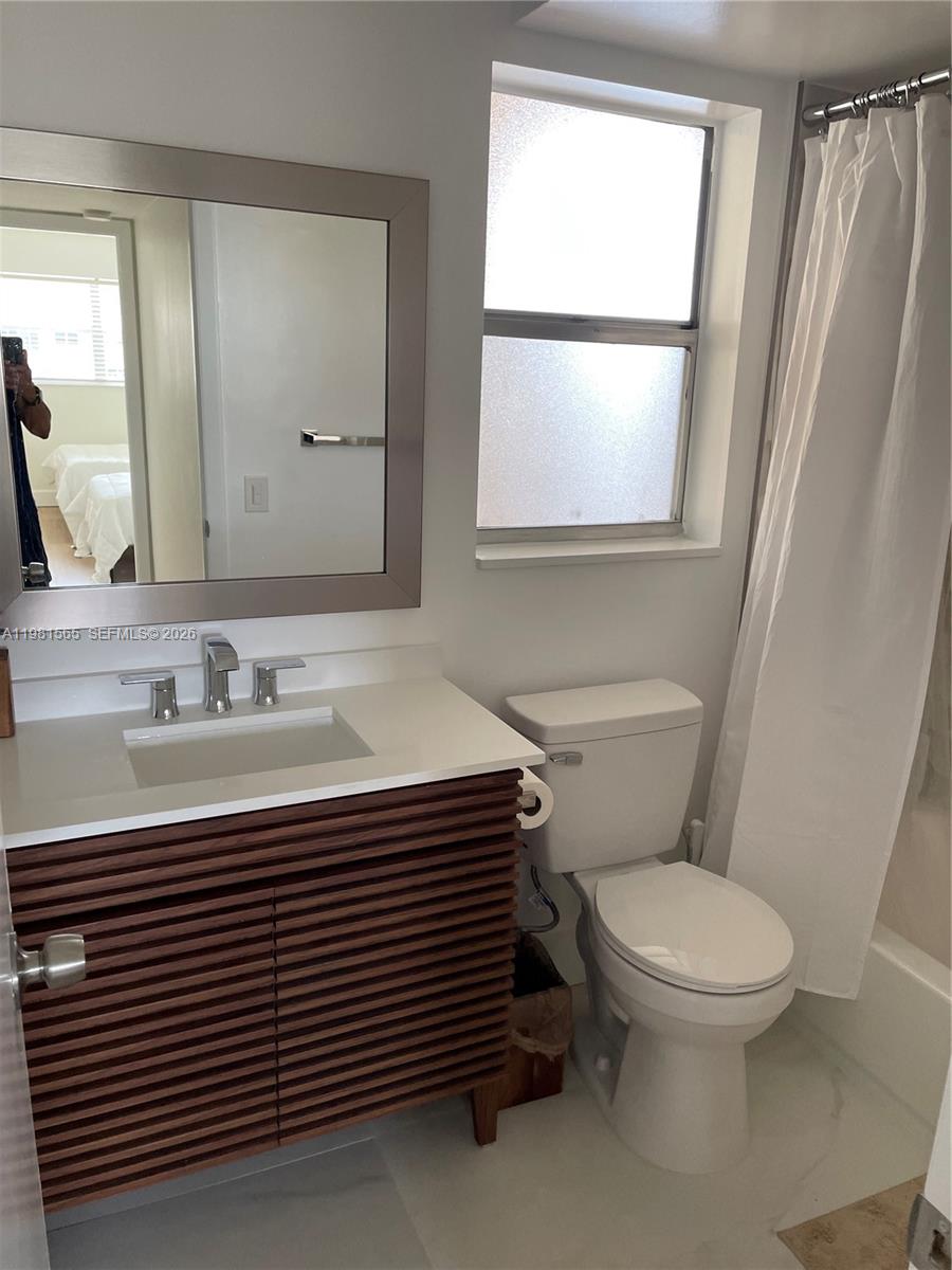 SUNRISE LAKES 44 CONDO - Residential Lease