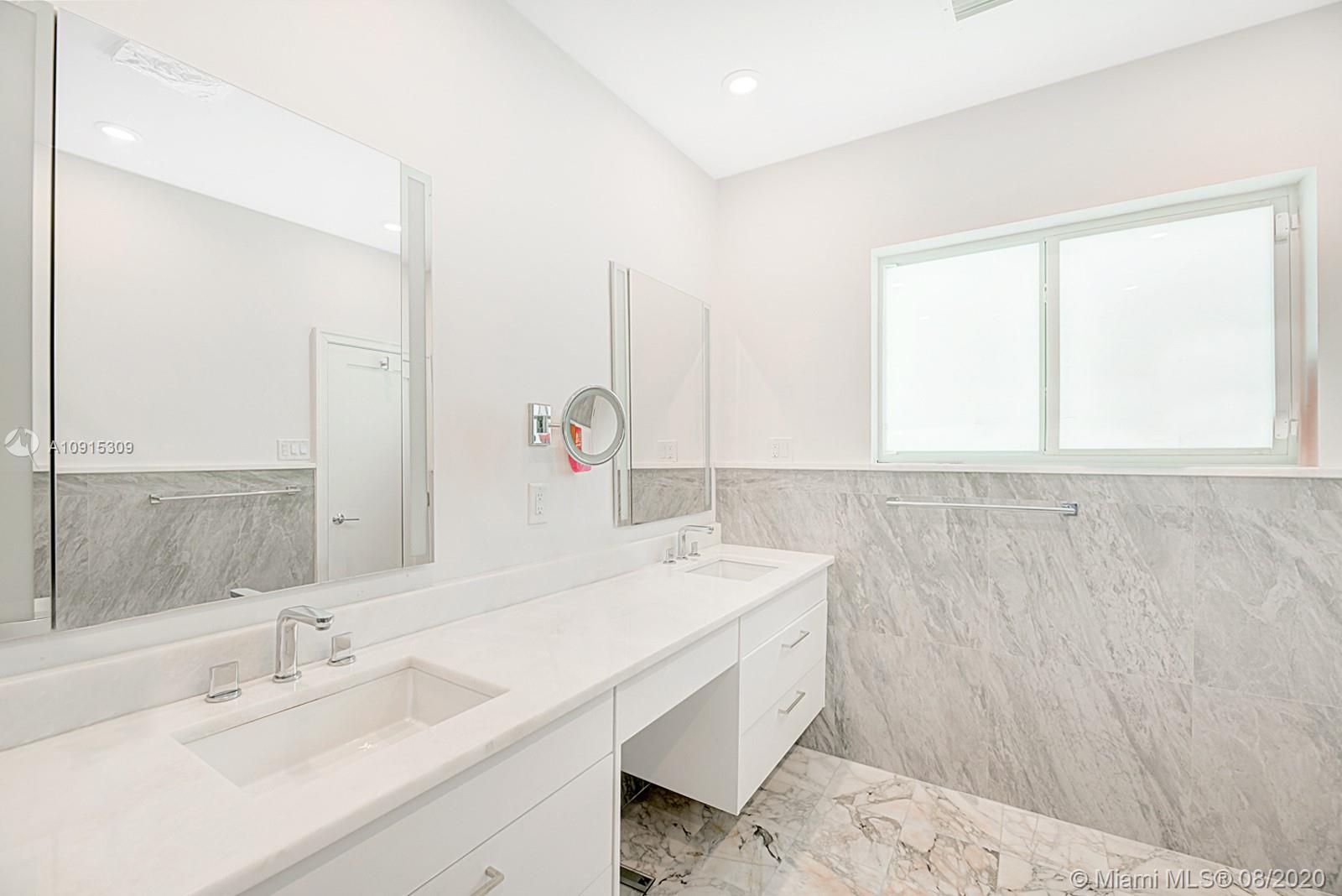 HIBISCUS ISLAND - Residential