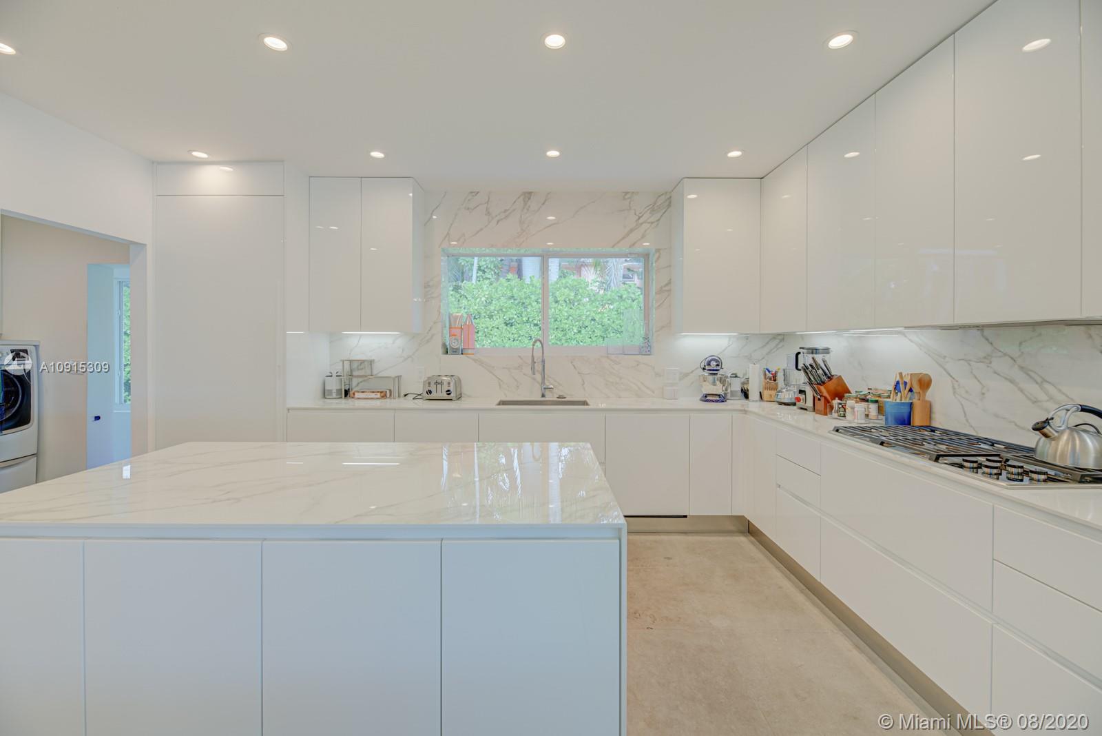 HIBISCUS ISLAND - Residential