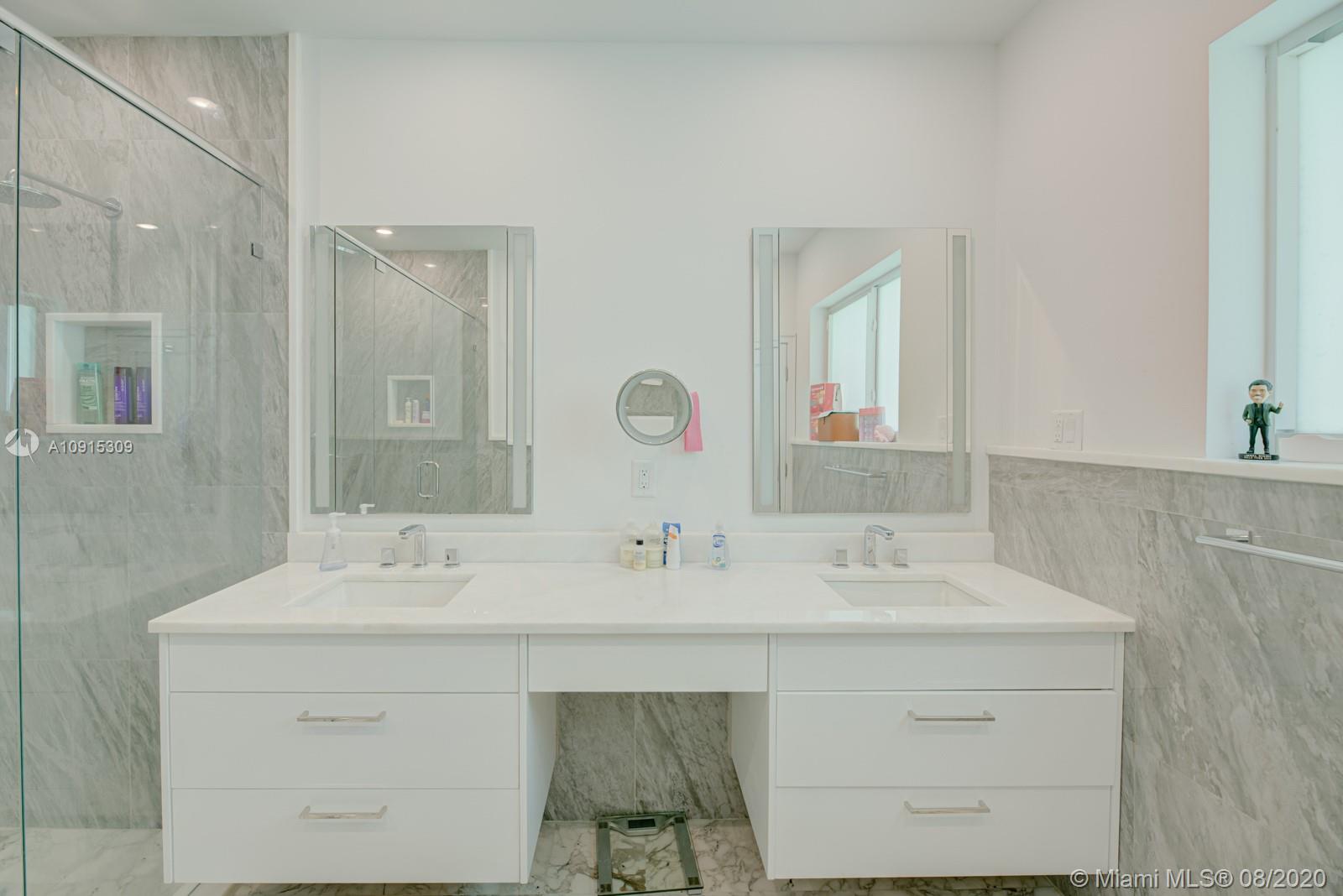 HIBISCUS ISLAND - Residential