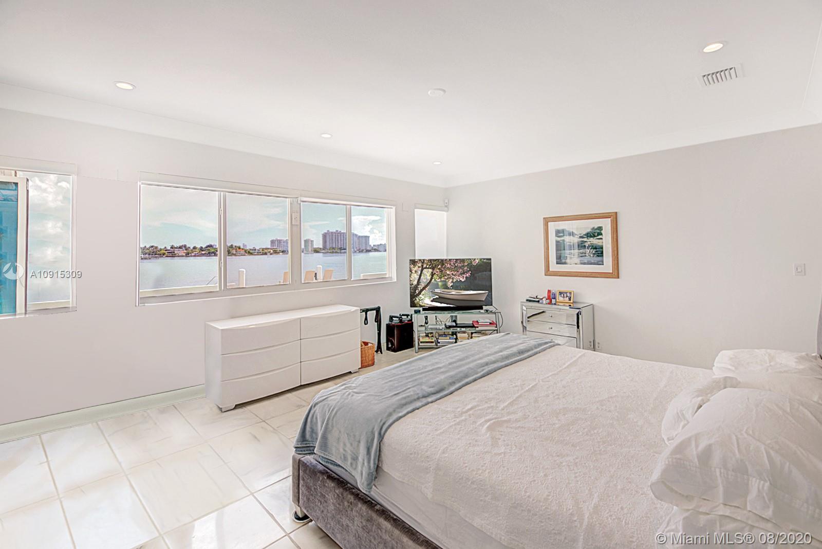 HIBISCUS ISLAND - Residential