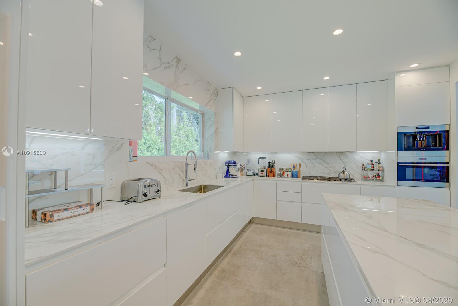 HIBISCUS ISLAND - Residential