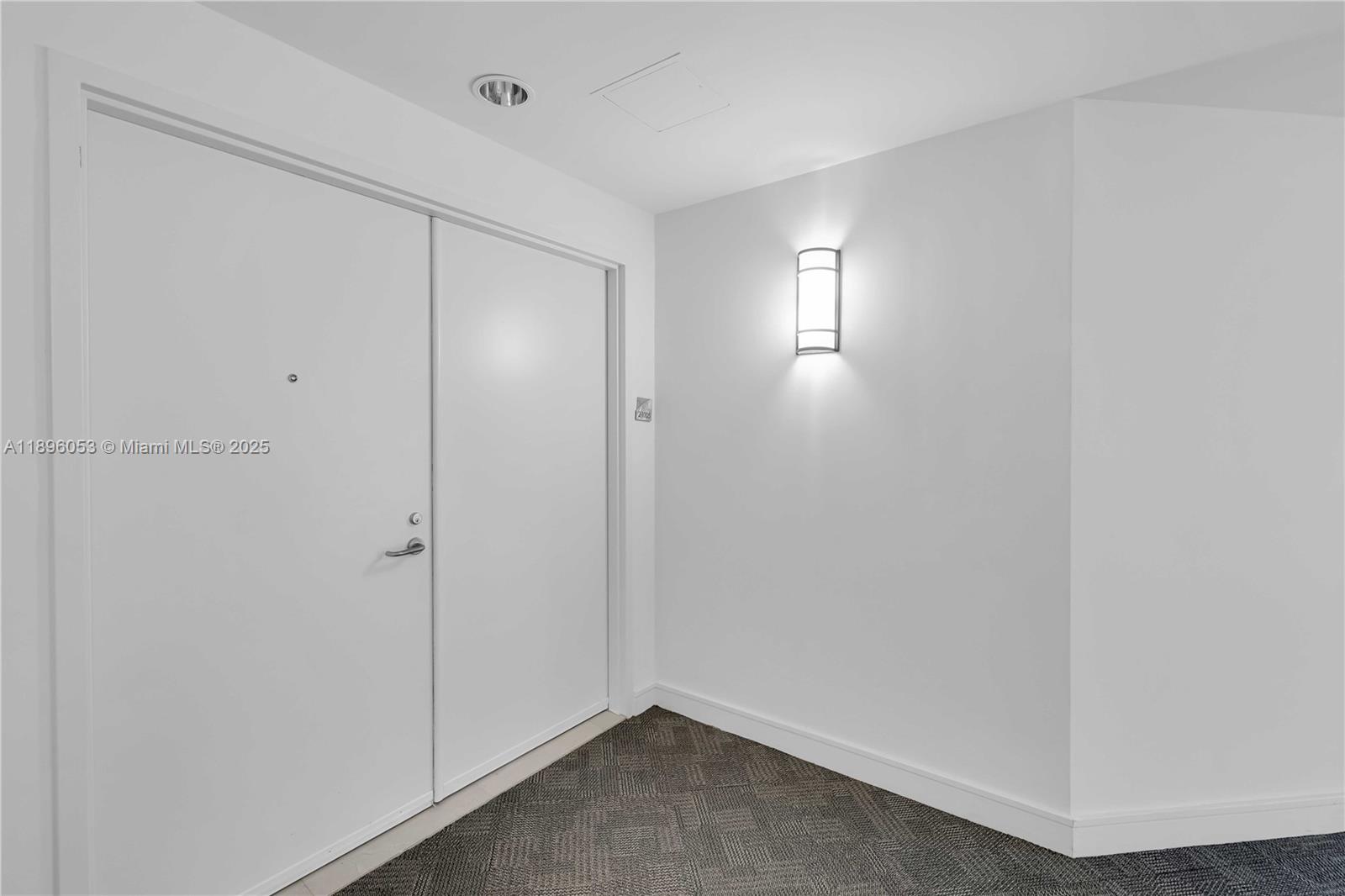 3131 NE 188th St 2-1005