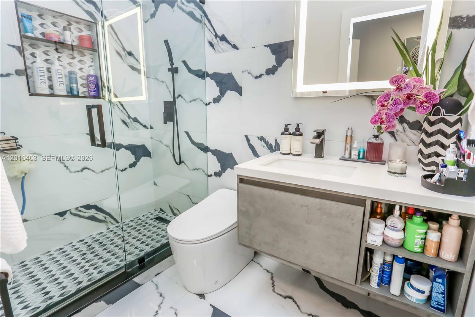 PALM TOWNHOUSE CONDO - Residential