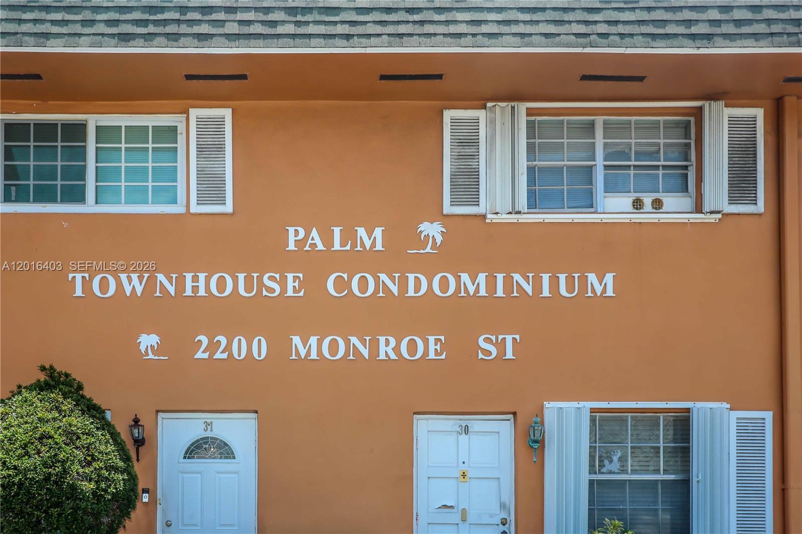 PALM TOWNHOUSE CONDO - Residential