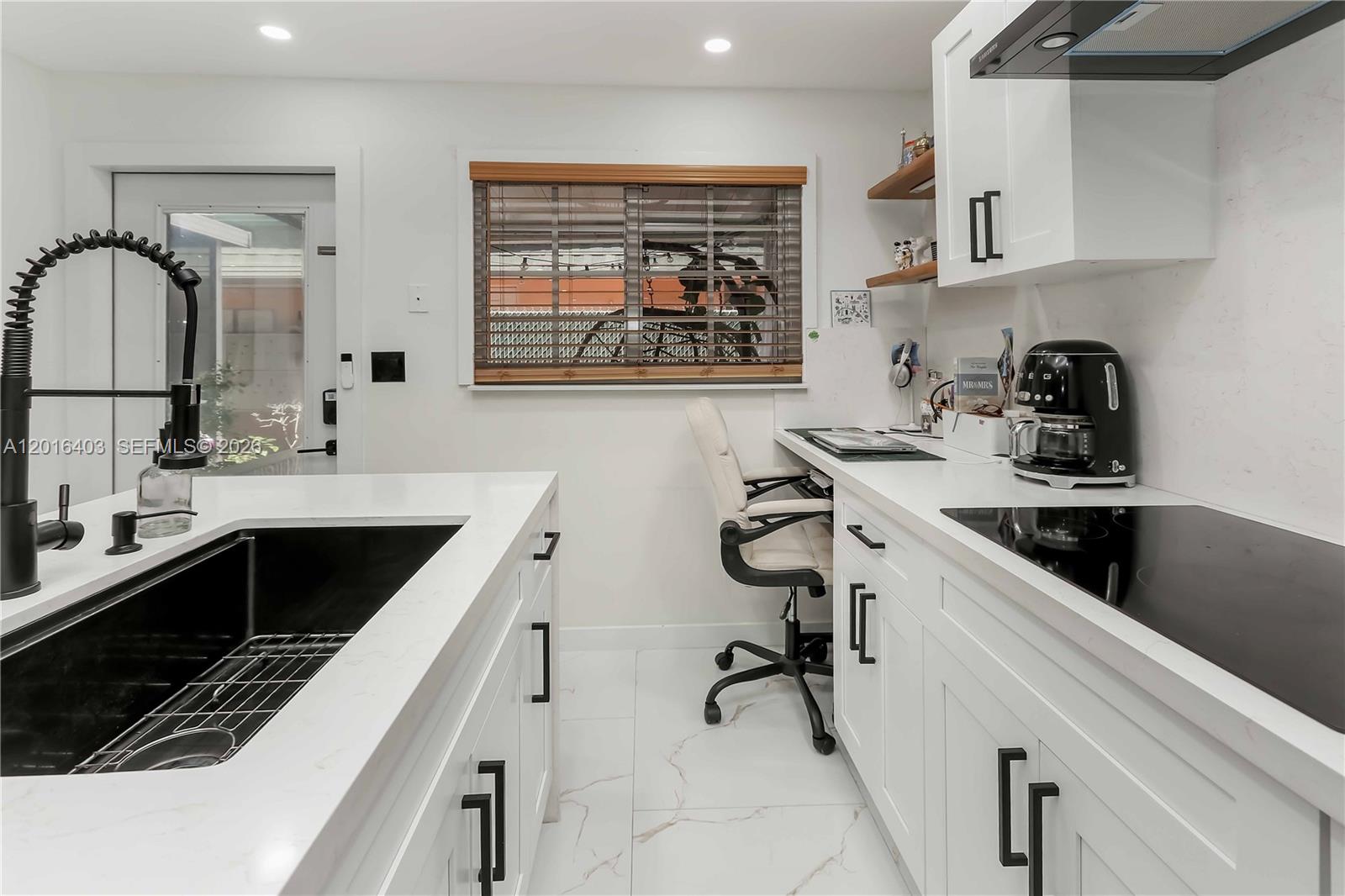 PALM TOWNHOUSE CONDO - Residential