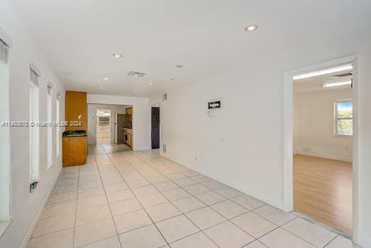 GOLDEN BEACH SEC F - Residential