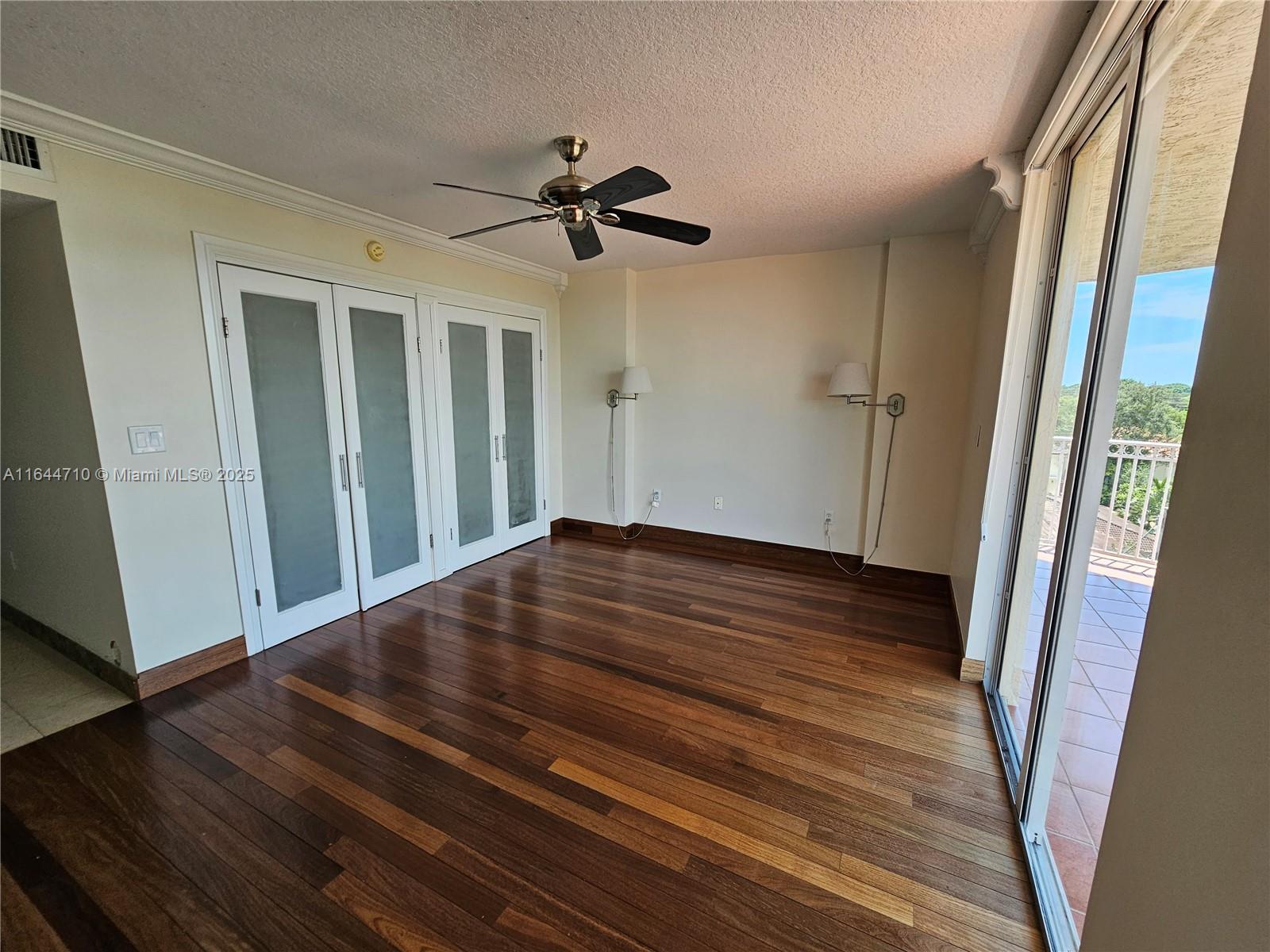 MARBELLA CONDO - Residential