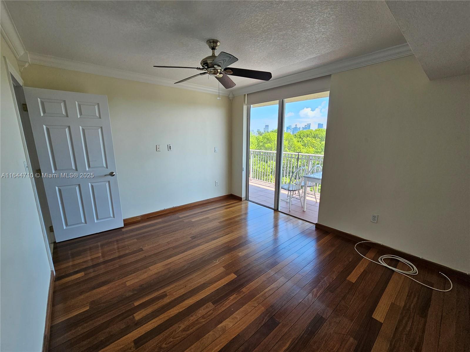 MARBELLA CONDO - Residential