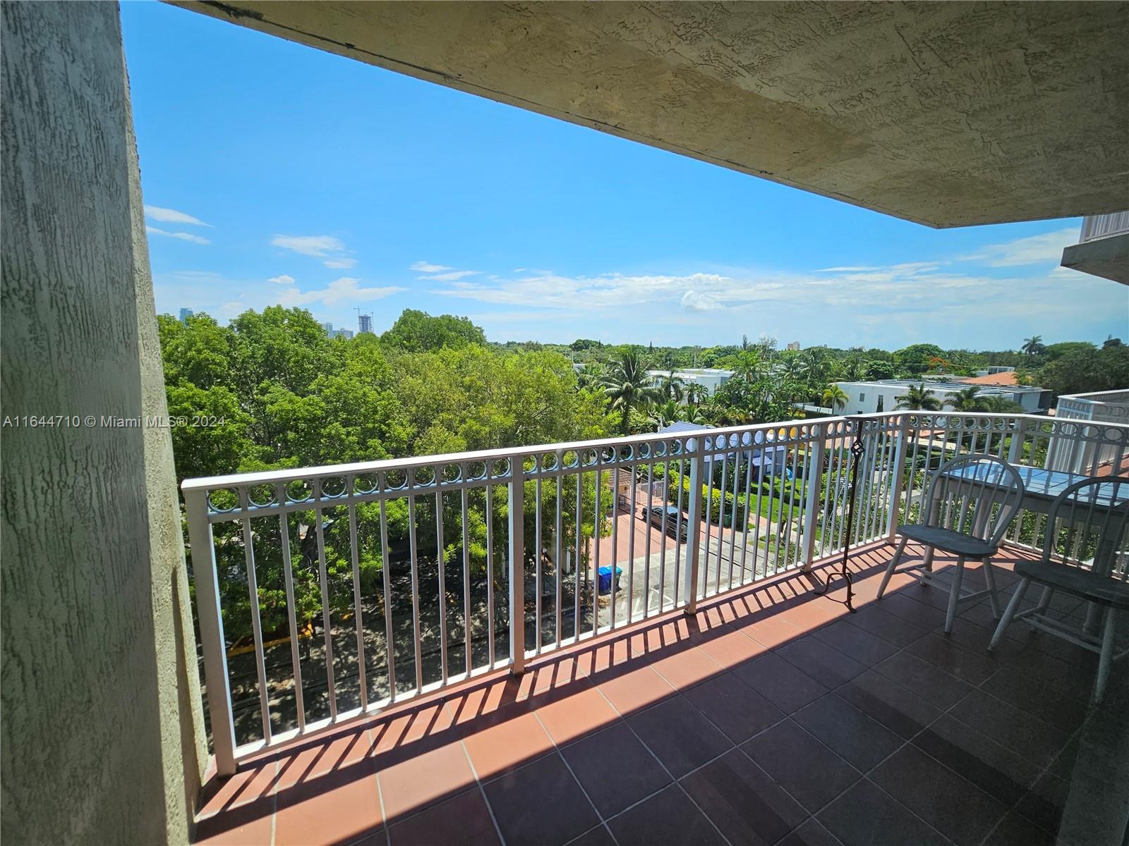 MARBELLA CONDO - Residential