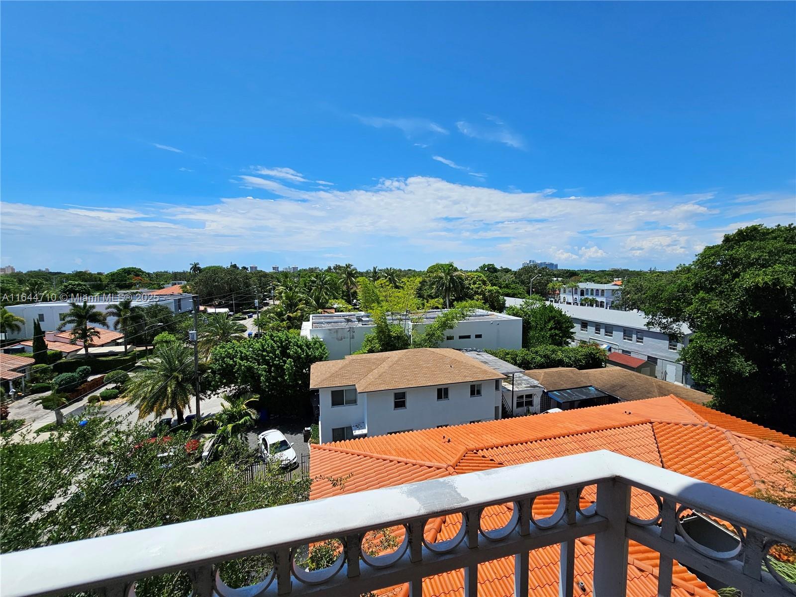 MARBELLA CONDO - Residential